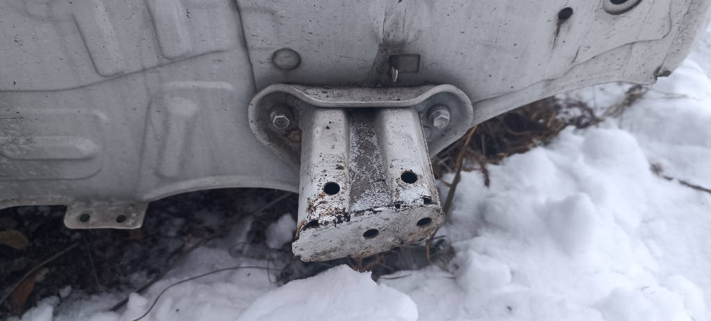 Жесткость бампера правая задняя Toyota Vitz 2010 KSP90 1KRFE