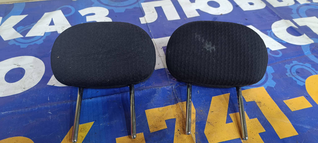 Подголовник задний Nissan Note 2010 E11 HR15DE