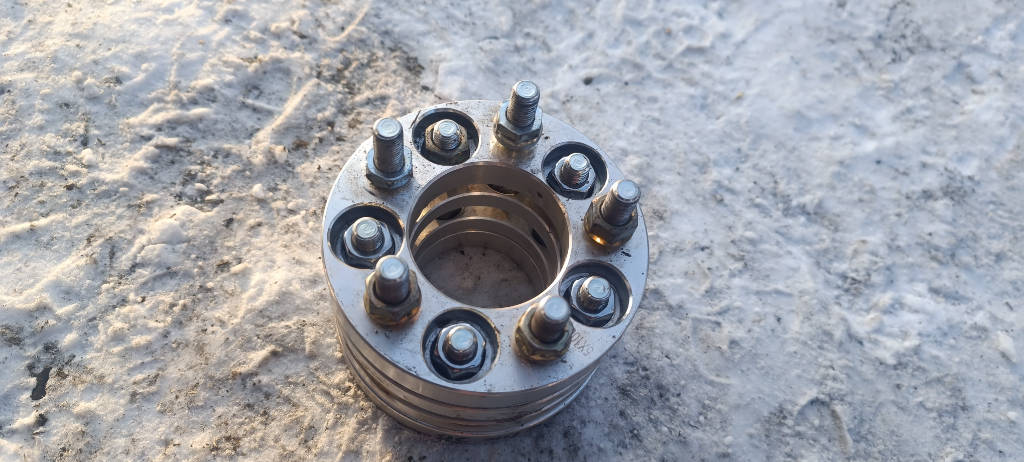 Проставки колес 5х100 на 20мм полный комплект