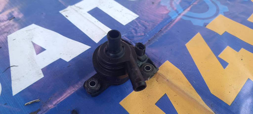 Помпа инвертора G902047031 Toyota Prius 2009 NHW20 1NZFXE