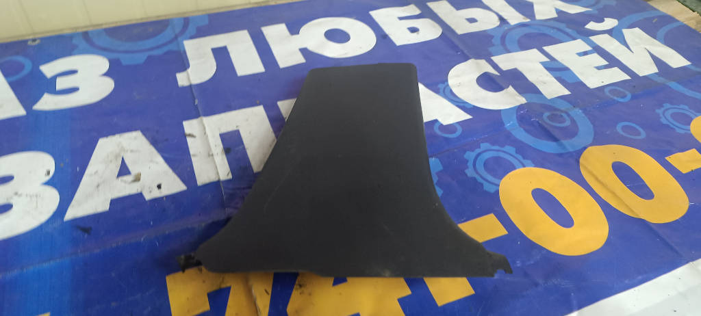 Накладка на стойку правая 6241352090 Toyota Vitz 2010 KSP90 1KRFE