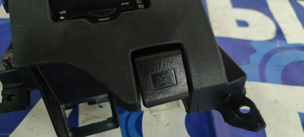 Ручка открывания капота 5360152010B3 Toyota Vitz 2010 KSP90 1KRFE