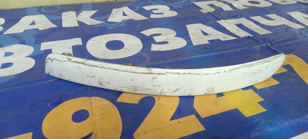 Заглушка бампера левая передняя TOY07YA008T Toyota Vitz 2004 SCP10 2NZFE